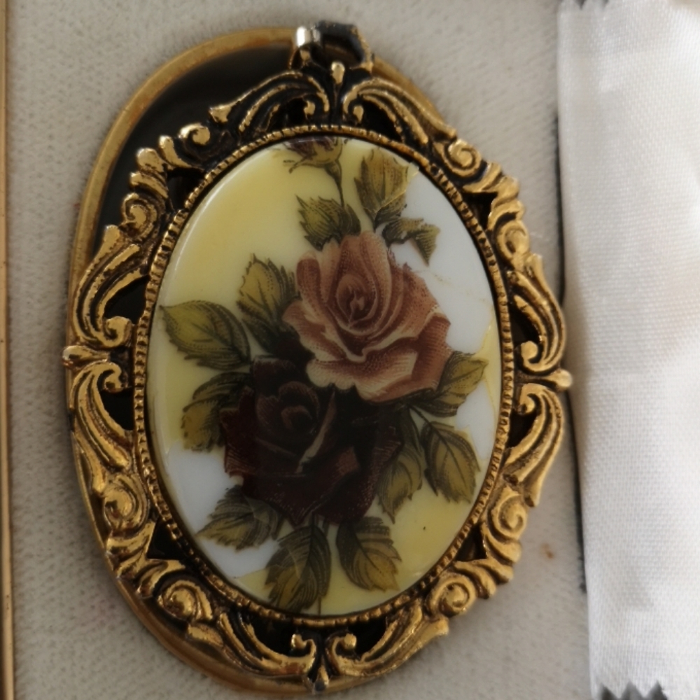 Luray Mirrorred Pendant